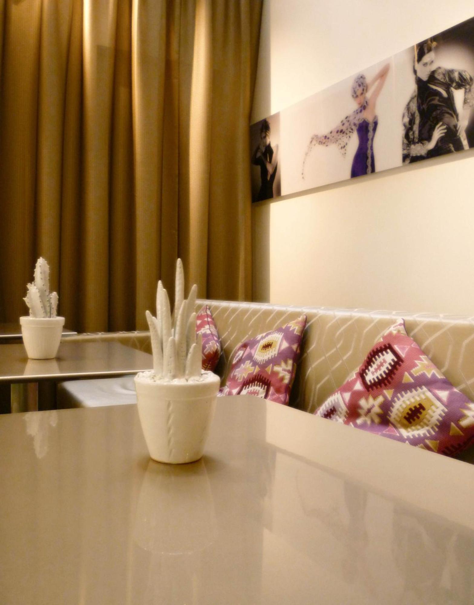 Hotel Mayet Paris Exterior photo